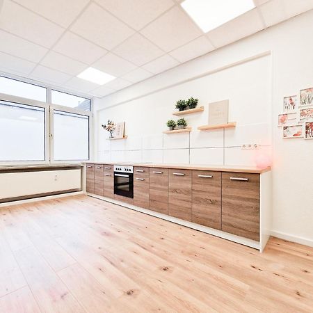 Raj Living - City Center Apartments With 5 Rooms - 10 Min Messe Dus Düsseldorf Esterno foto