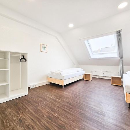 Raj Living - City Center Apartments With 5 Rooms - 10 Min Messe Dus Düsseldorf Esterno foto