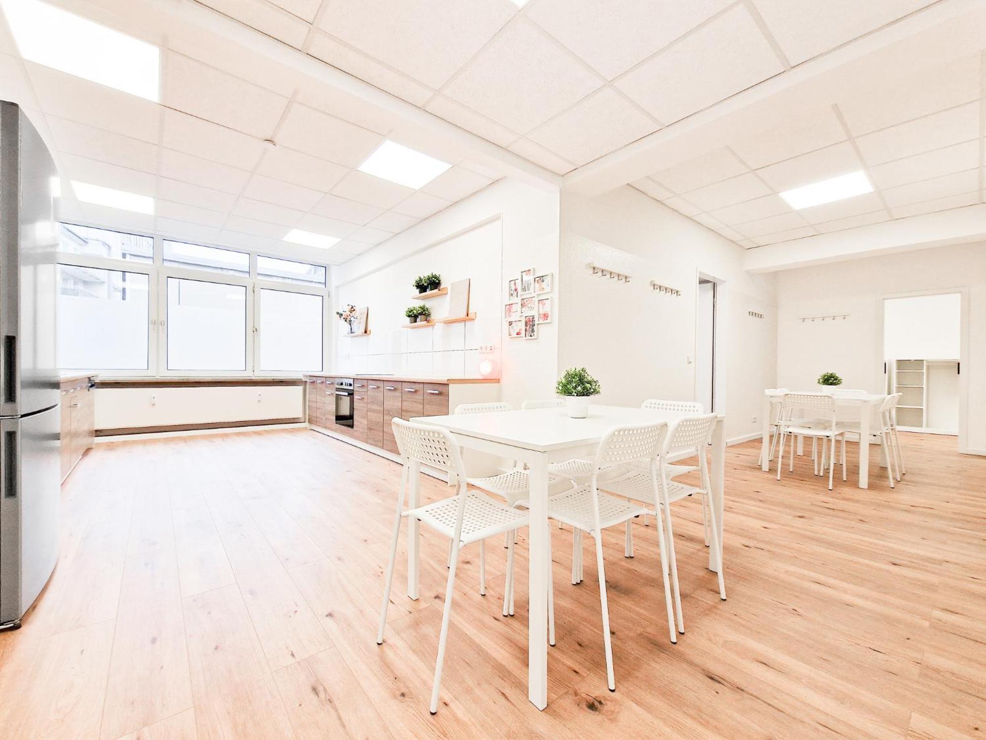 Raj Living - City Center Apartments With 5 Rooms - 10 Min Messe Dus Düsseldorf Esterno foto