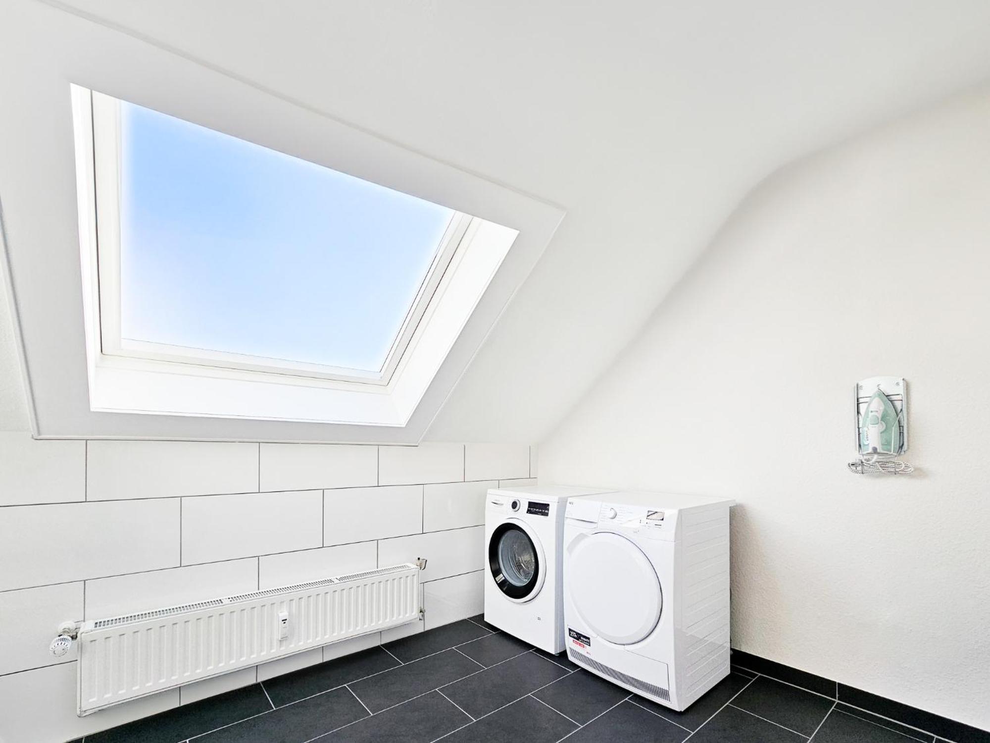 Raj Living - City Center Apartments With 5 Rooms - 10 Min Messe Dus Düsseldorf Esterno foto