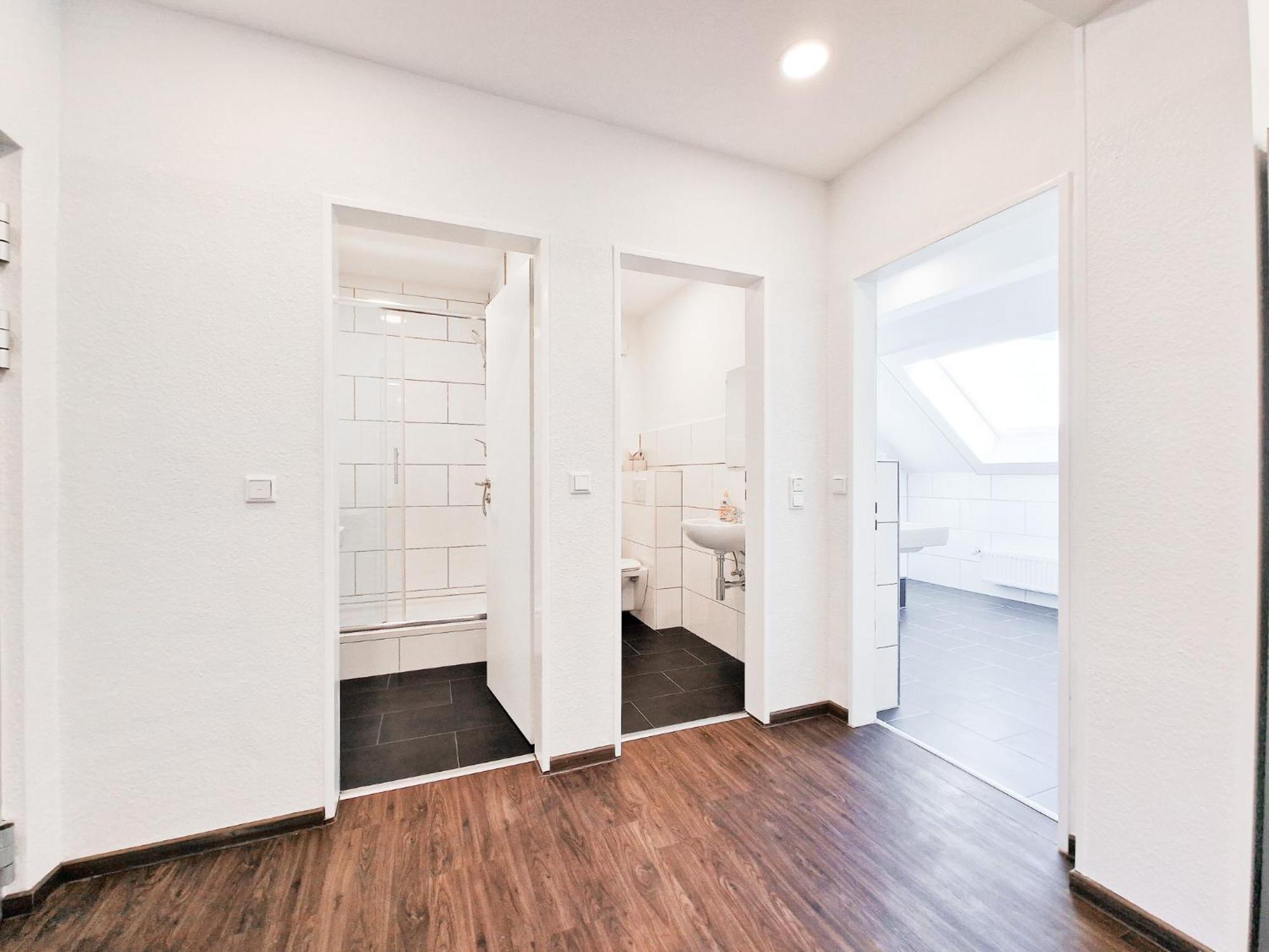 Raj Living - City Center Apartments With 5 Rooms - 10 Min Messe Dus Düsseldorf Esterno foto