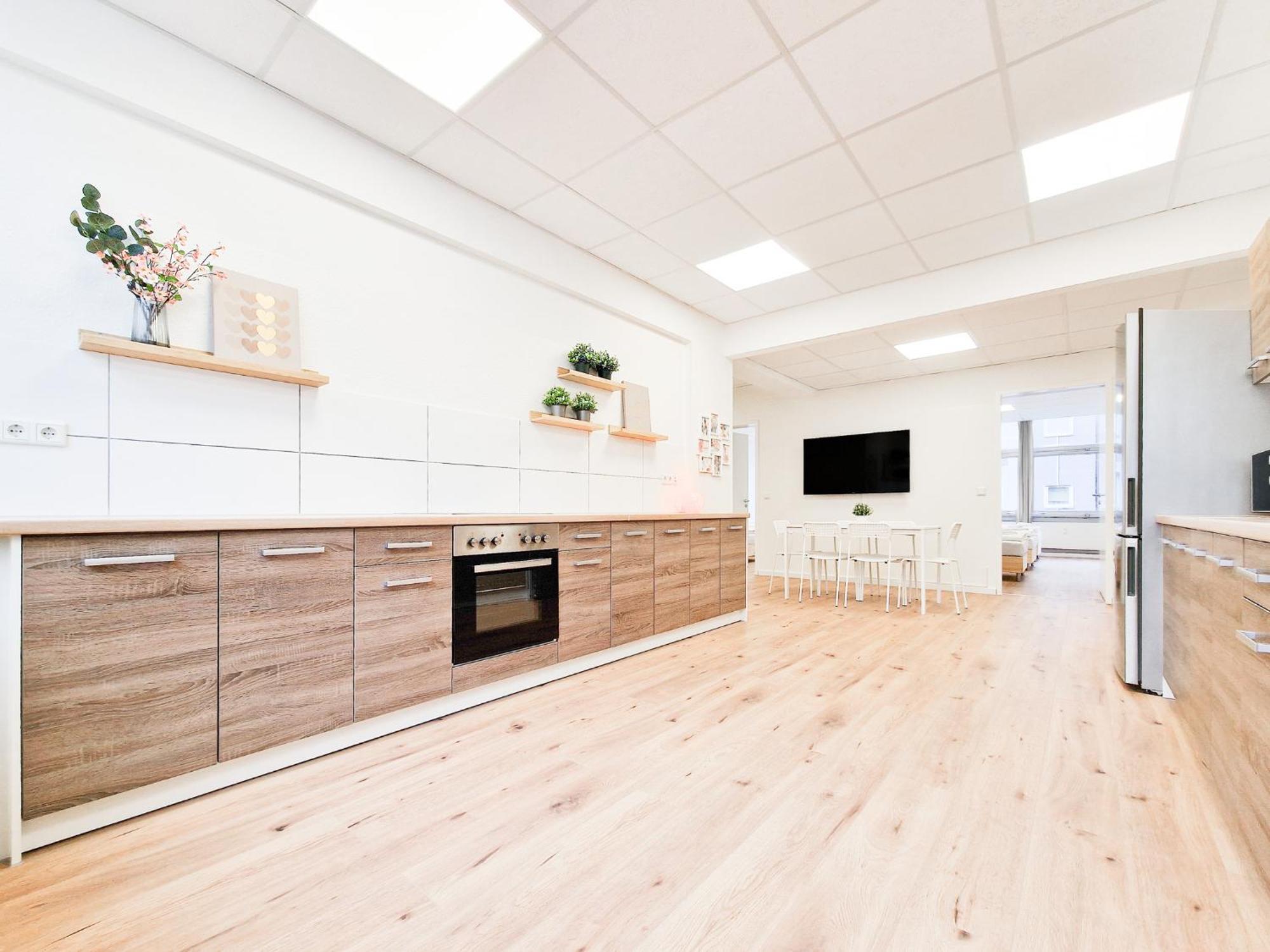 Raj Living - City Center Apartments With 5 Rooms - 10 Min Messe Dus Düsseldorf Esterno foto