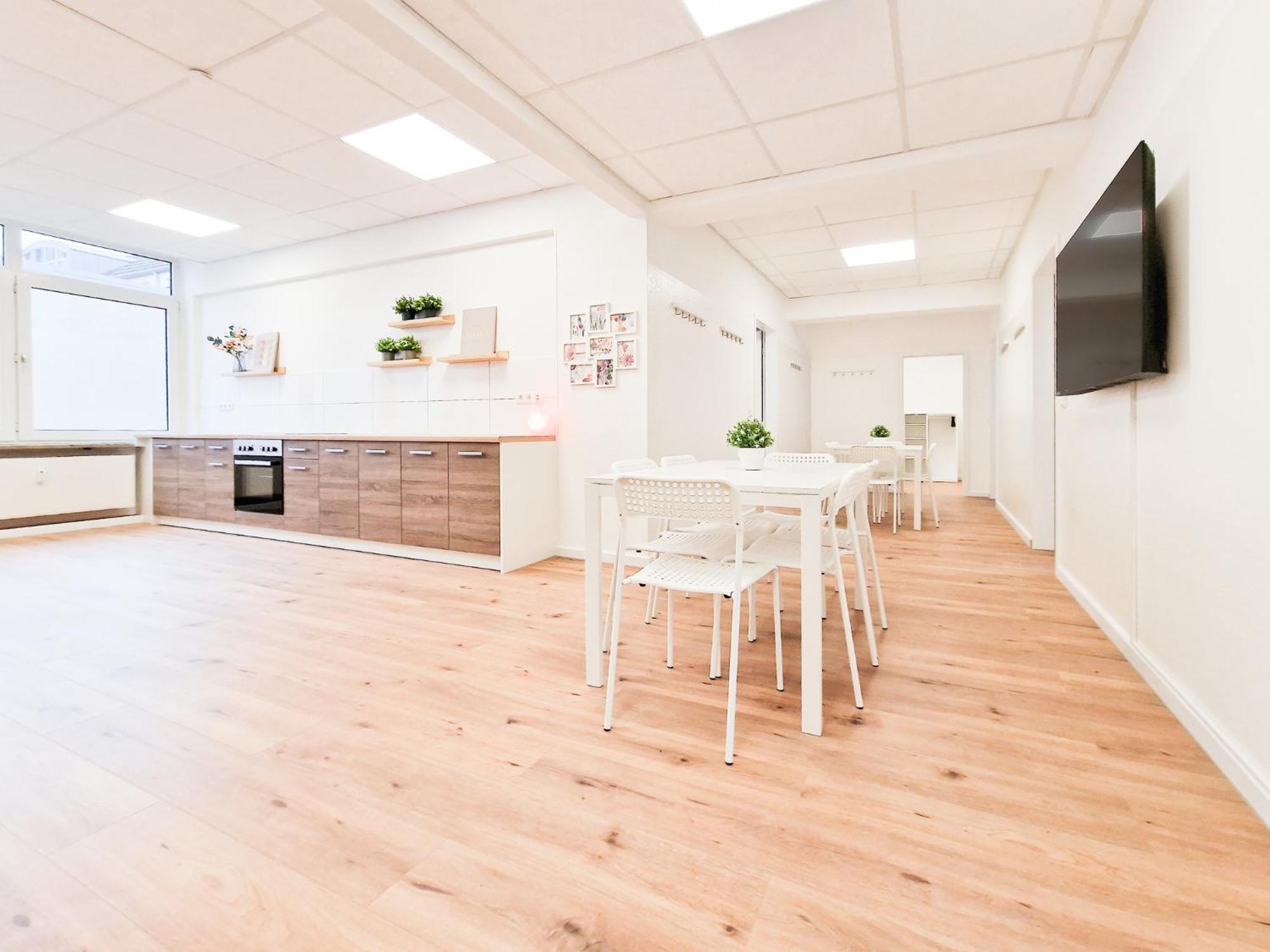 Raj Living - City Center Apartments With 5 Rooms - 10 Min Messe Dus Düsseldorf Esterno foto