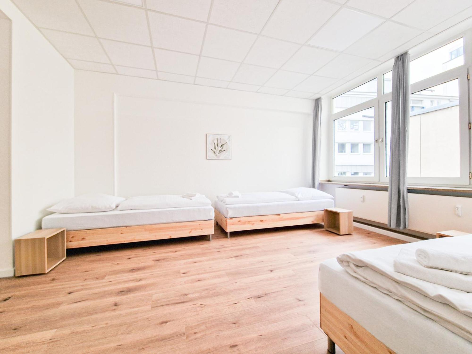 Raj Living - City Center Apartments With 5 Rooms - 10 Min Messe Dus Düsseldorf Esterno foto