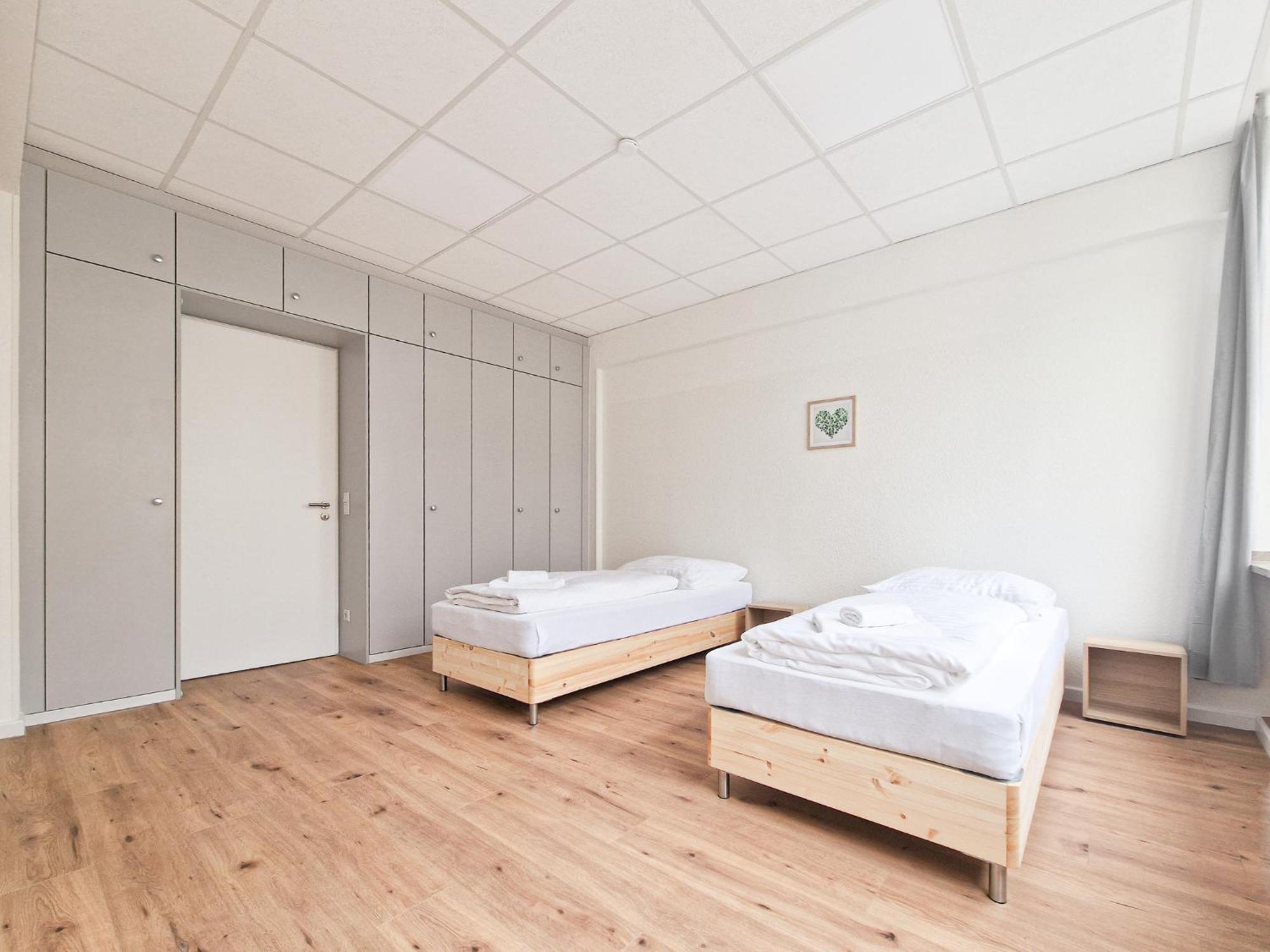 Raj Living - City Center Apartments With 5 Rooms - 10 Min Messe Dus Düsseldorf Esterno foto