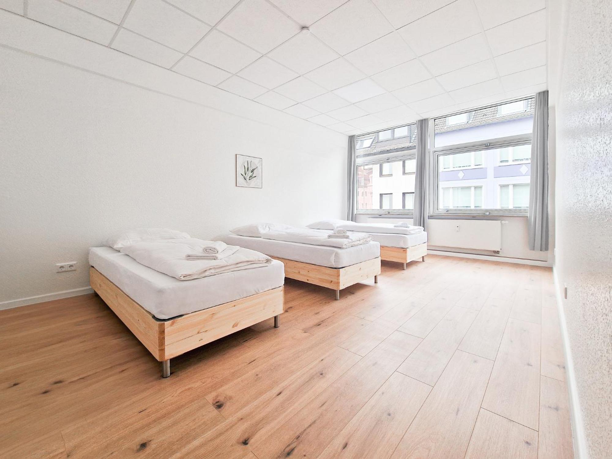 Raj Living - City Center Apartments With 5 Rooms - 10 Min Messe Dus Düsseldorf Esterno foto